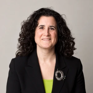 Beth Moskow-Schnoll